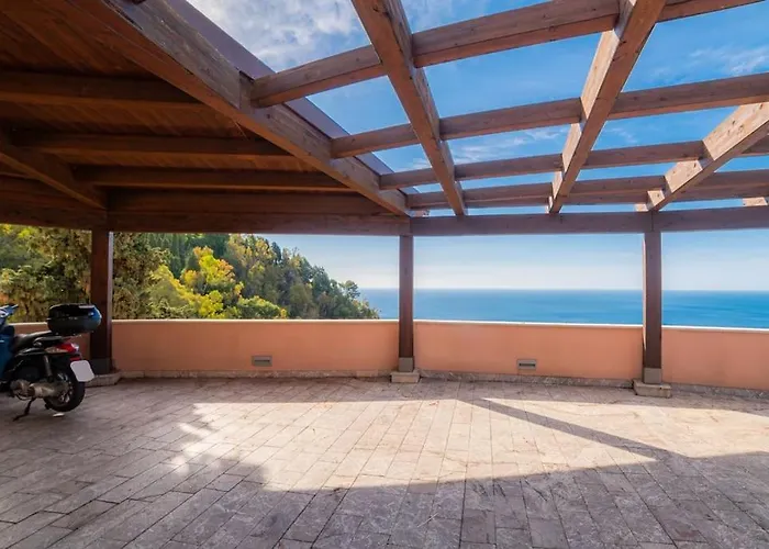 Chalet Vista Mare A Taormina Con Parcheggio Paolone House