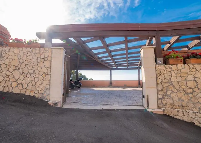 Chalet Vista Mare A Taormina Con Parcheggio Paolone House