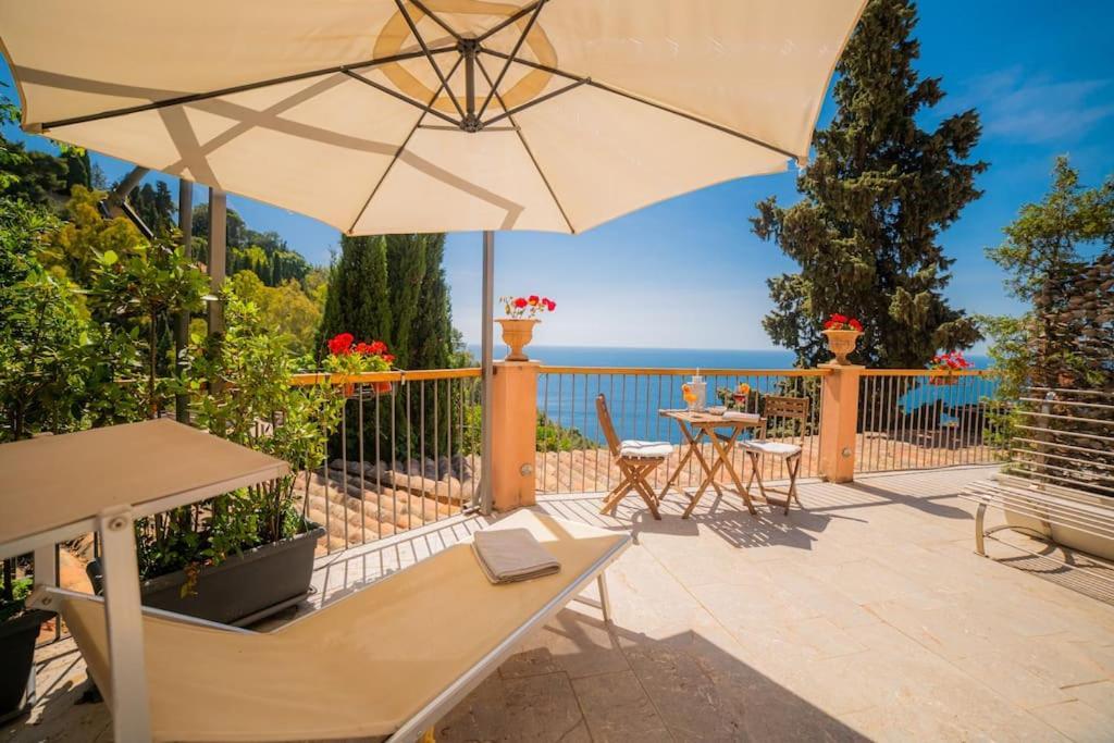 Vista Mare A Con Parcheggio Paolone House Chalet Taormina